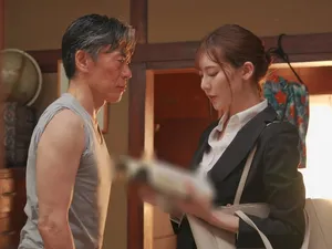 『Contrast Royal Sister』 Contrast Royal Sister sẵn sàng làm một con đĩ, cô ấy bị ướt khi chạm vào, cô ấy bị đeo vòng cổ và dây xích, và bị làm nhục khi bị đụ... Phụ đề tiếng Trung