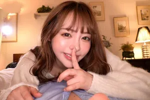 Ngày 12 tháng 7 năm 2023_Người mẫu xe hơi 18 tuổi Shi Xinnu